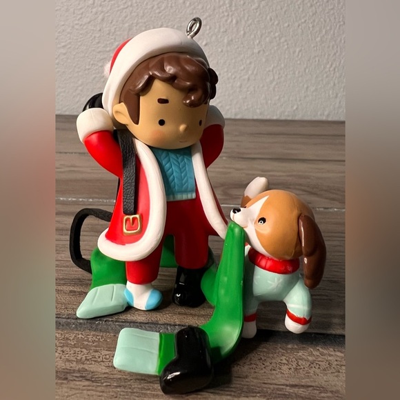 Hallmark Keepsake NEW Christmas Ornament 2022 “YOUNG SANTA” 1st in the Series - Picture 3 of 10